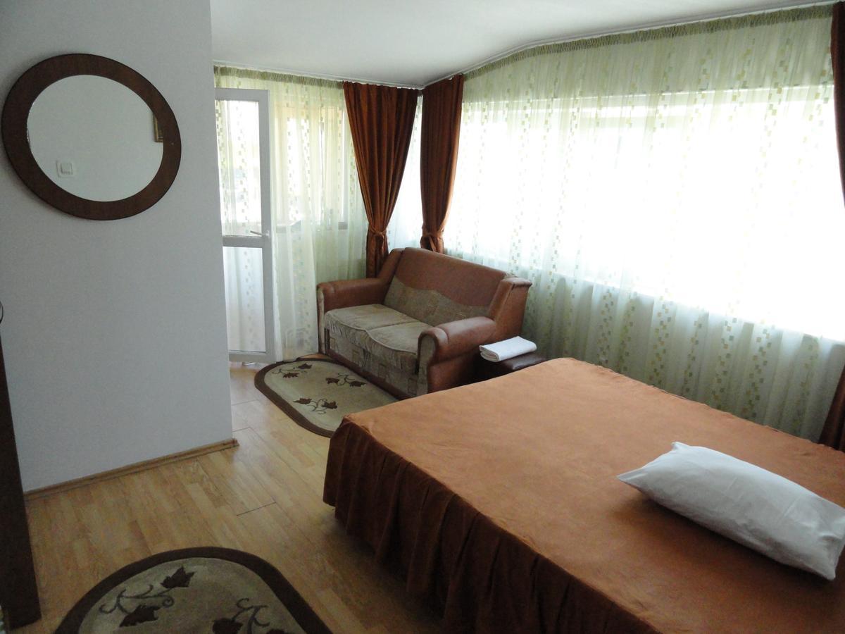 Pensiune Restaurant Avangarde Piteşti Extérieur photo