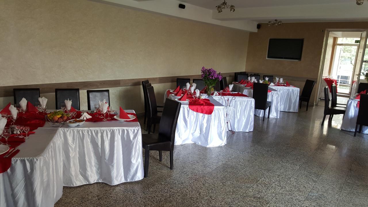 Pensiune Restaurant Avangarde Piteşti Extérieur photo
