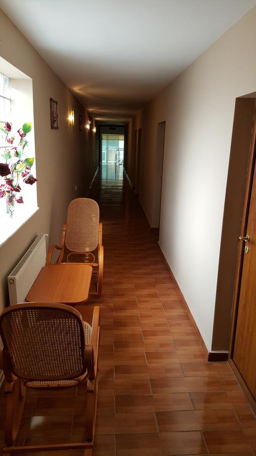 Pensiune Restaurant Avangarde Piteşti Extérieur photo