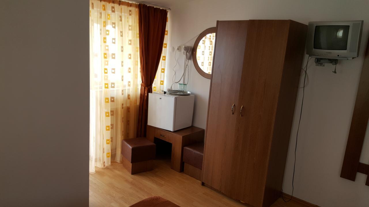 Pensiune Restaurant Avangarde Piteşti Extérieur photo